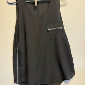 Paper Crane Black Asymmetrical Sleeveless Tank‎